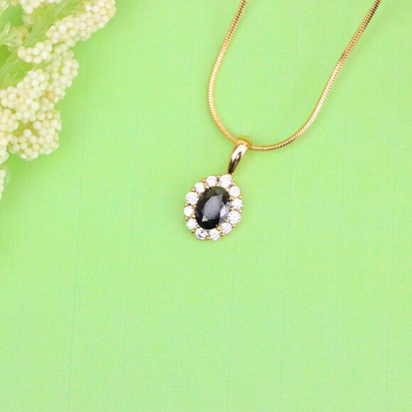 "Black Oval Pendant with Sparkling Halo in Gold-Plated Brass Setting, XPPT1814 - Picture 13 of 13